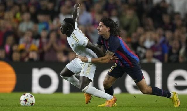 欧冠出局总结，巴萨还处于电灯发明前的千次实验中