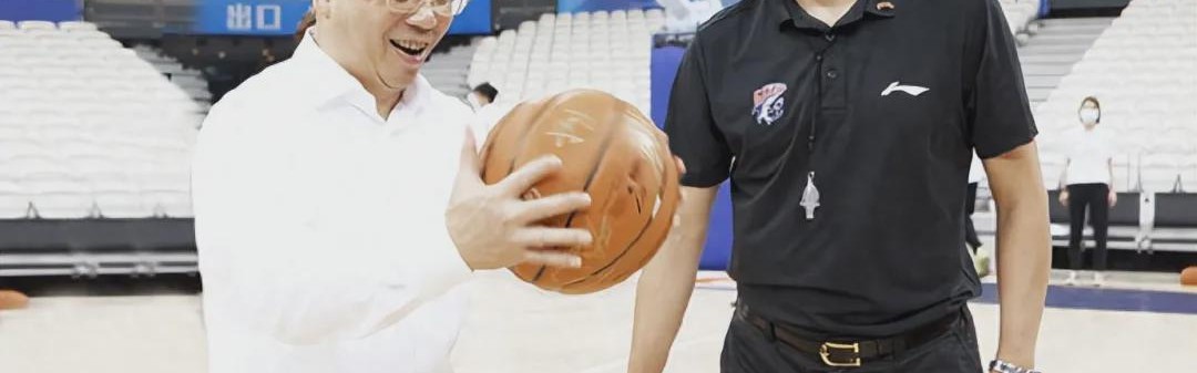 pg电子官网-打进四强的幕后功臣！李春江已经离开山西男篮，定居东莞