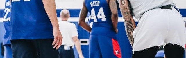 风波过后西蒙斯归队首训 76人全队扮演“成年人”