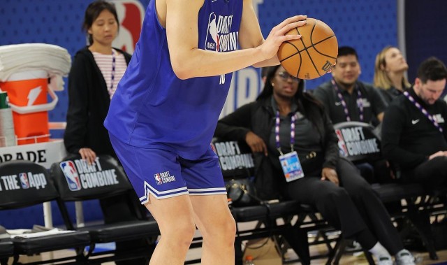 B/R最新一期模拟选秀：杨瀚森在第39顺位被猛龙选中！