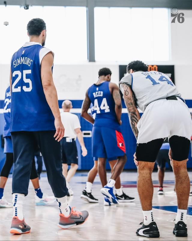 1634522767538041401.jpg FB78Q3EWEAQ5UK2.jpg